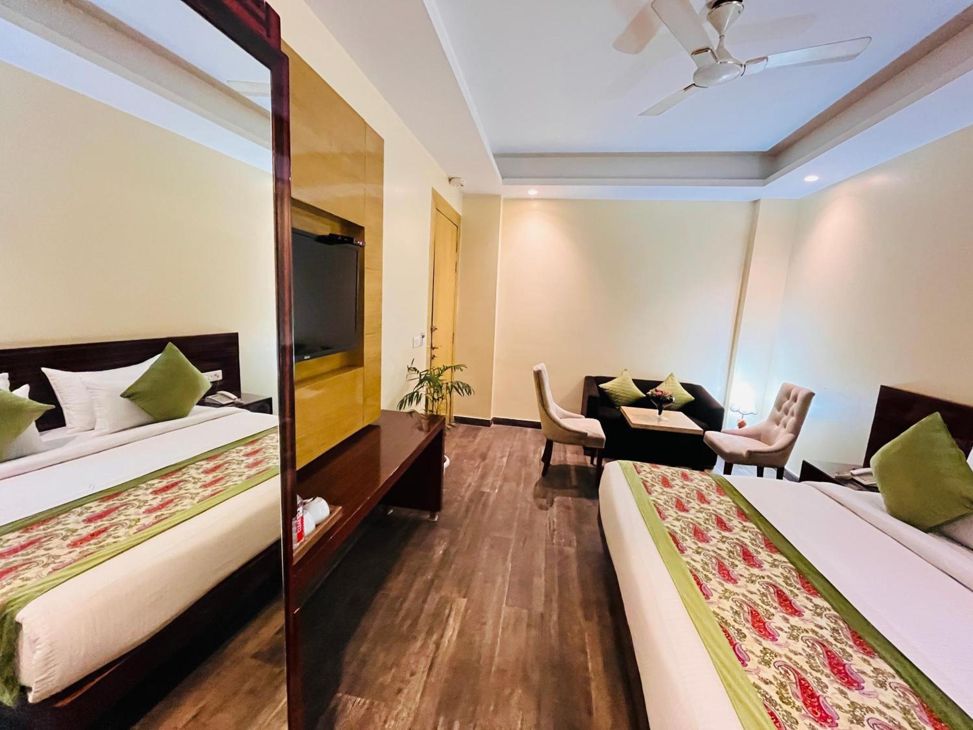 Banz Near Indira Gandhi Airport Delhi New Delhi